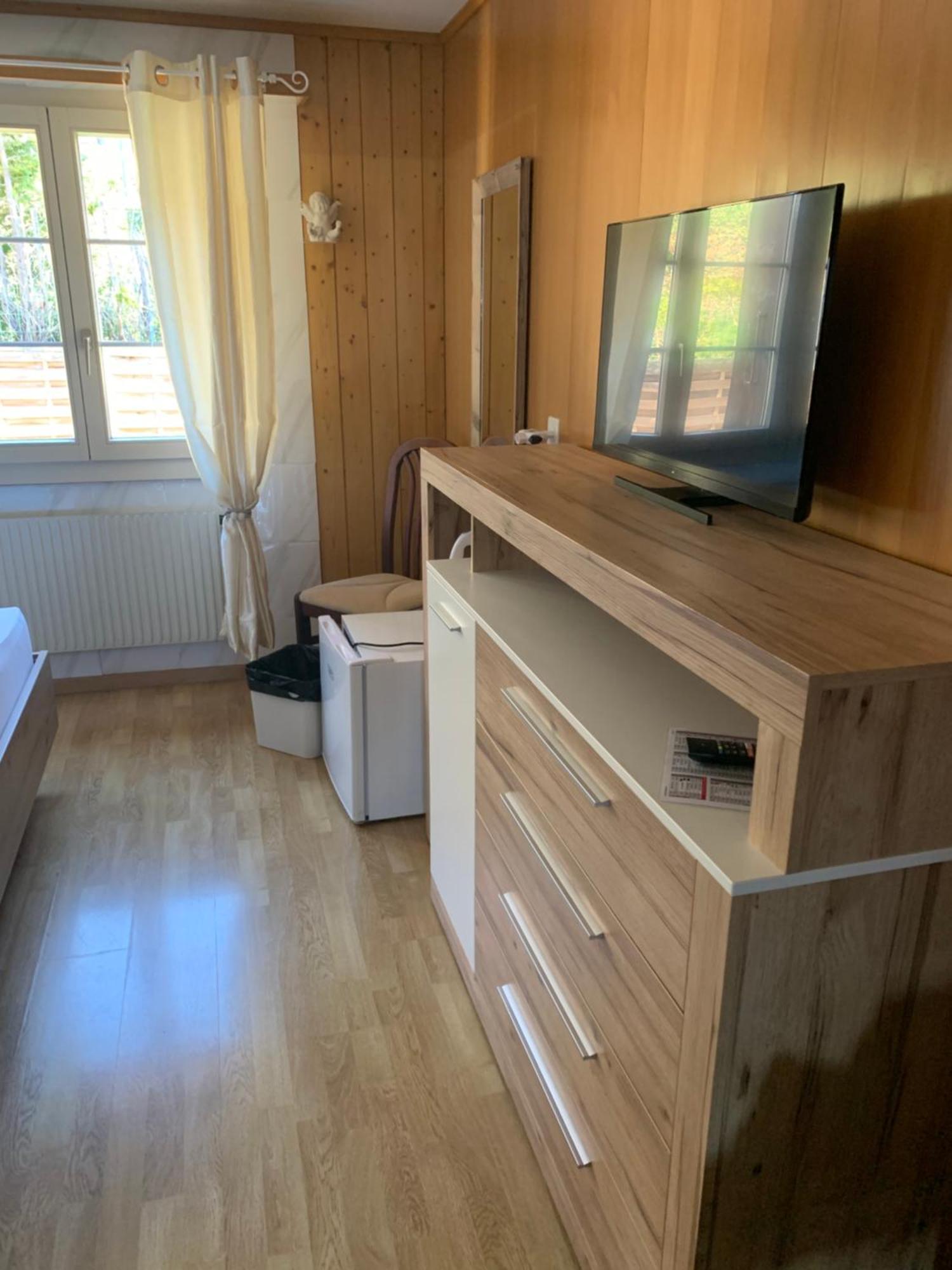 호텔 로슬리 Oberried am Brienzersee 외부 사진